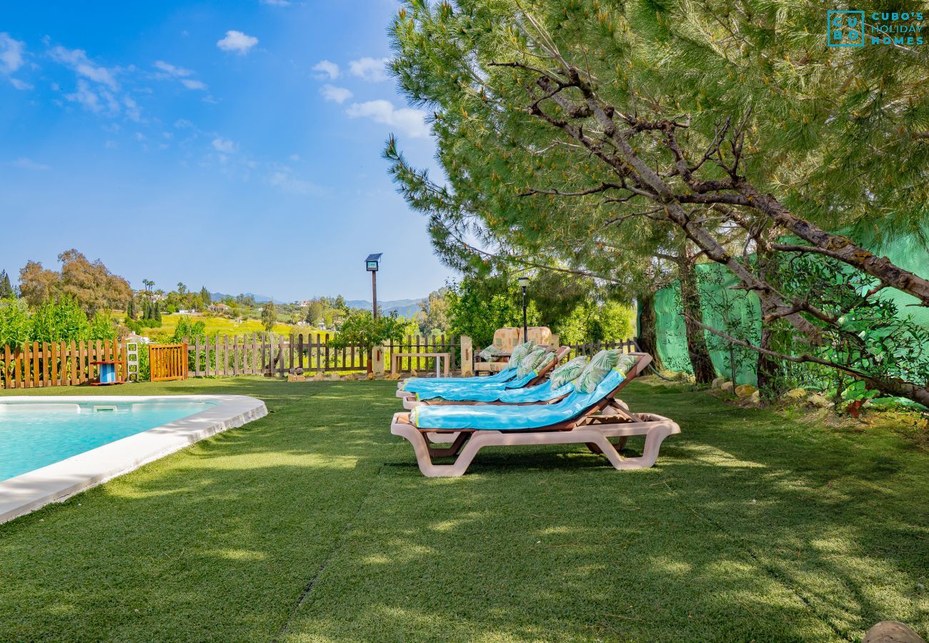 Country house for 5 people with pool