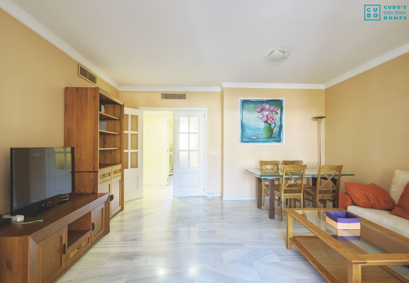 Apartment in Marbella - Cubo's Apartment Conde Rudi Marbella Pool&Parking