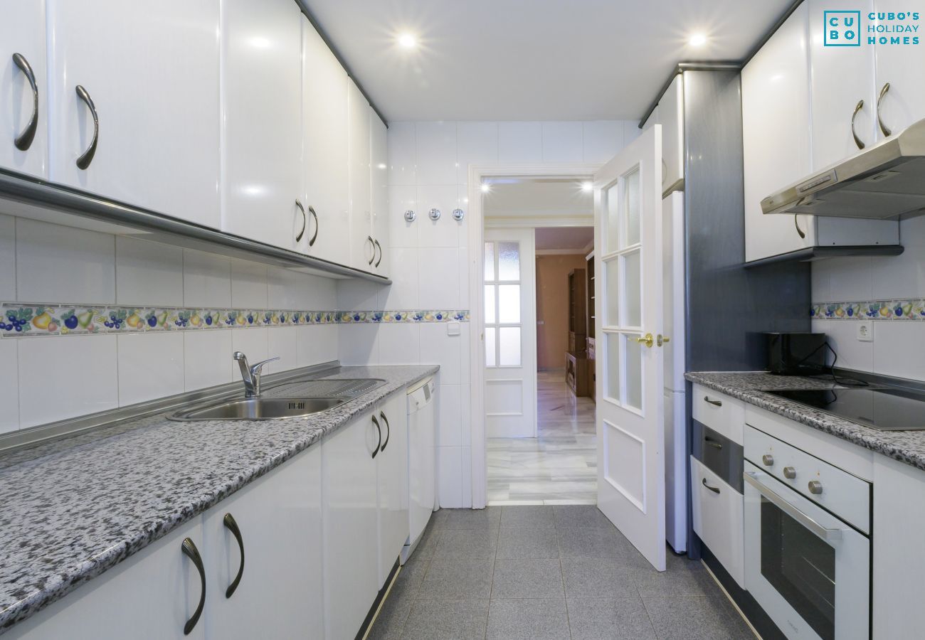 Apartment in Marbella - Cubo's Apartment Conde Rudi Marbella Pool&Parking
