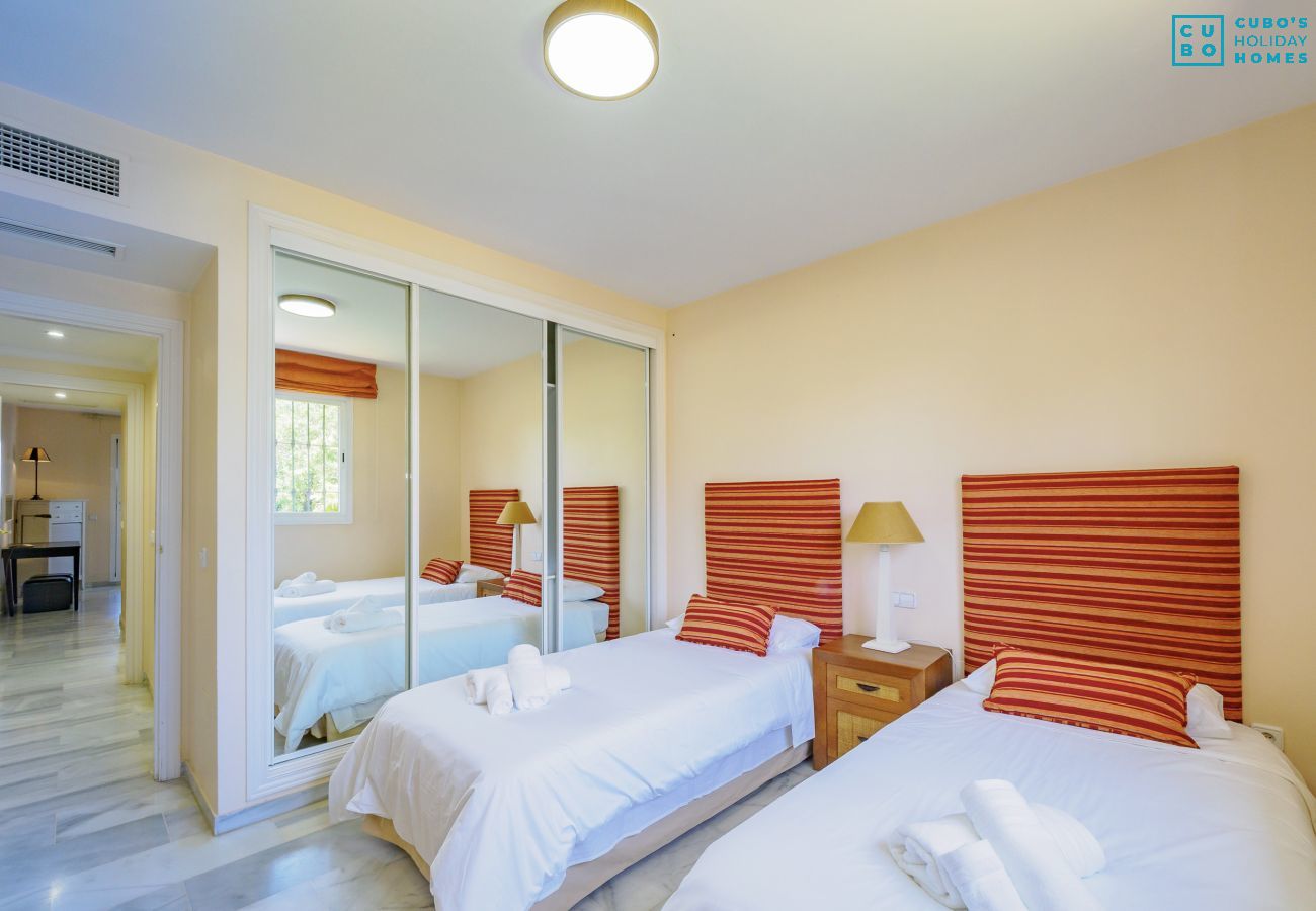 Apartment in Marbella - Cubo's Apartment Conde Rudi Marbella Pool&Parking