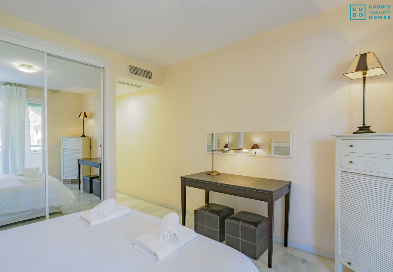 Apartment in Marbella - Cubo's Apartment Conde Rudi Marbella Pool&Parking