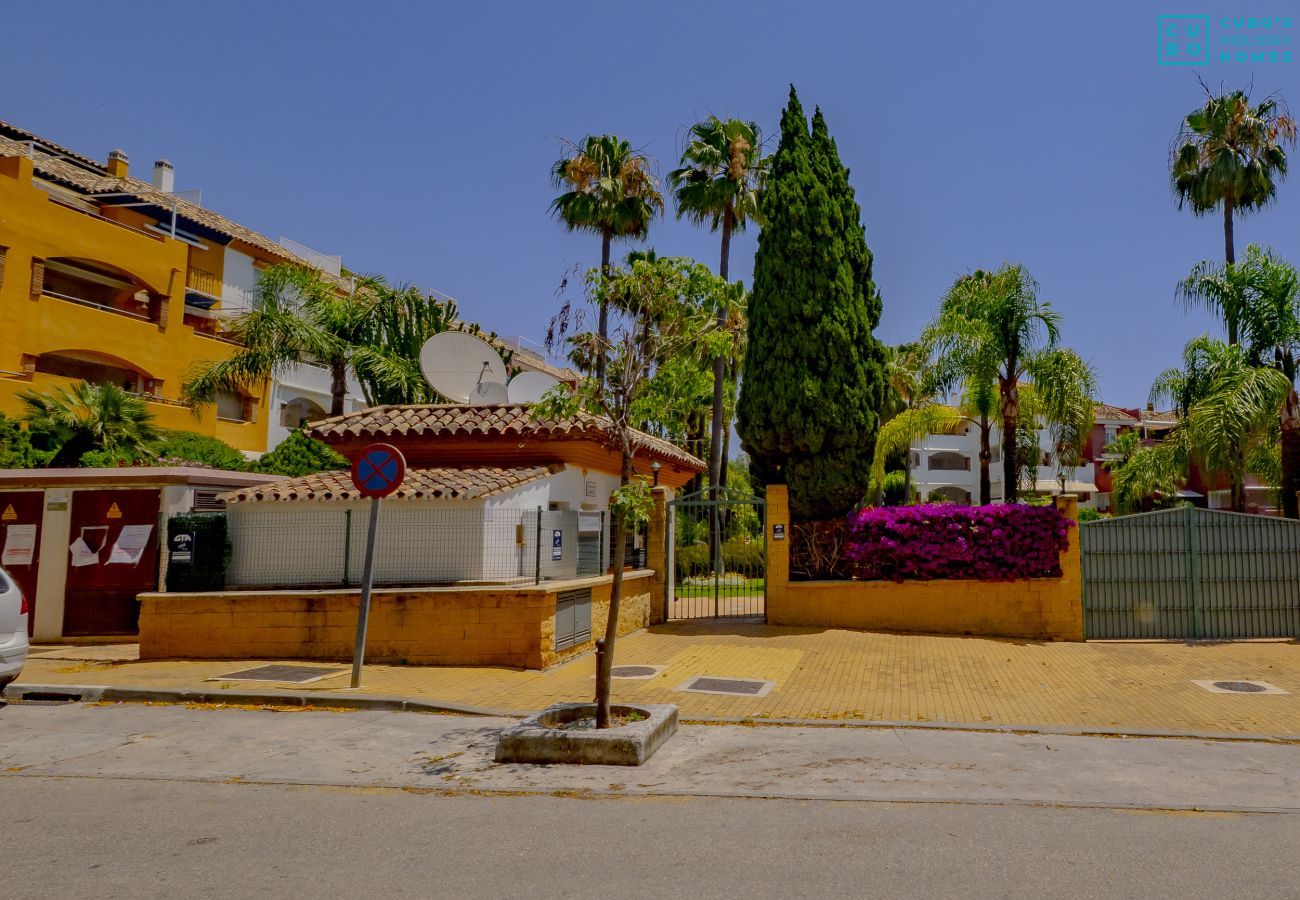 Apartment in Marbella - Cubo's Apartment Conde Rudi Marbella Pool&Parking