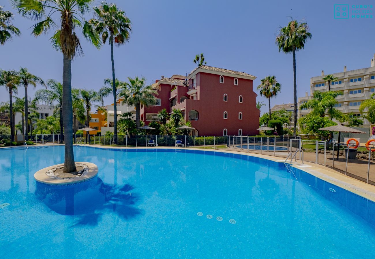 Apartment in Marbella - Cubo's Apartment Conde Rudi Marbella Pool&Parking