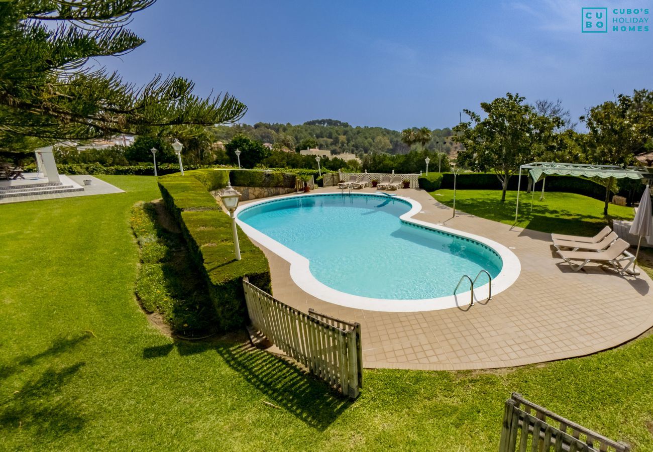 Villa in Torremolinos - Cubo's Villa Galemar Torremolinos Pool & Padel