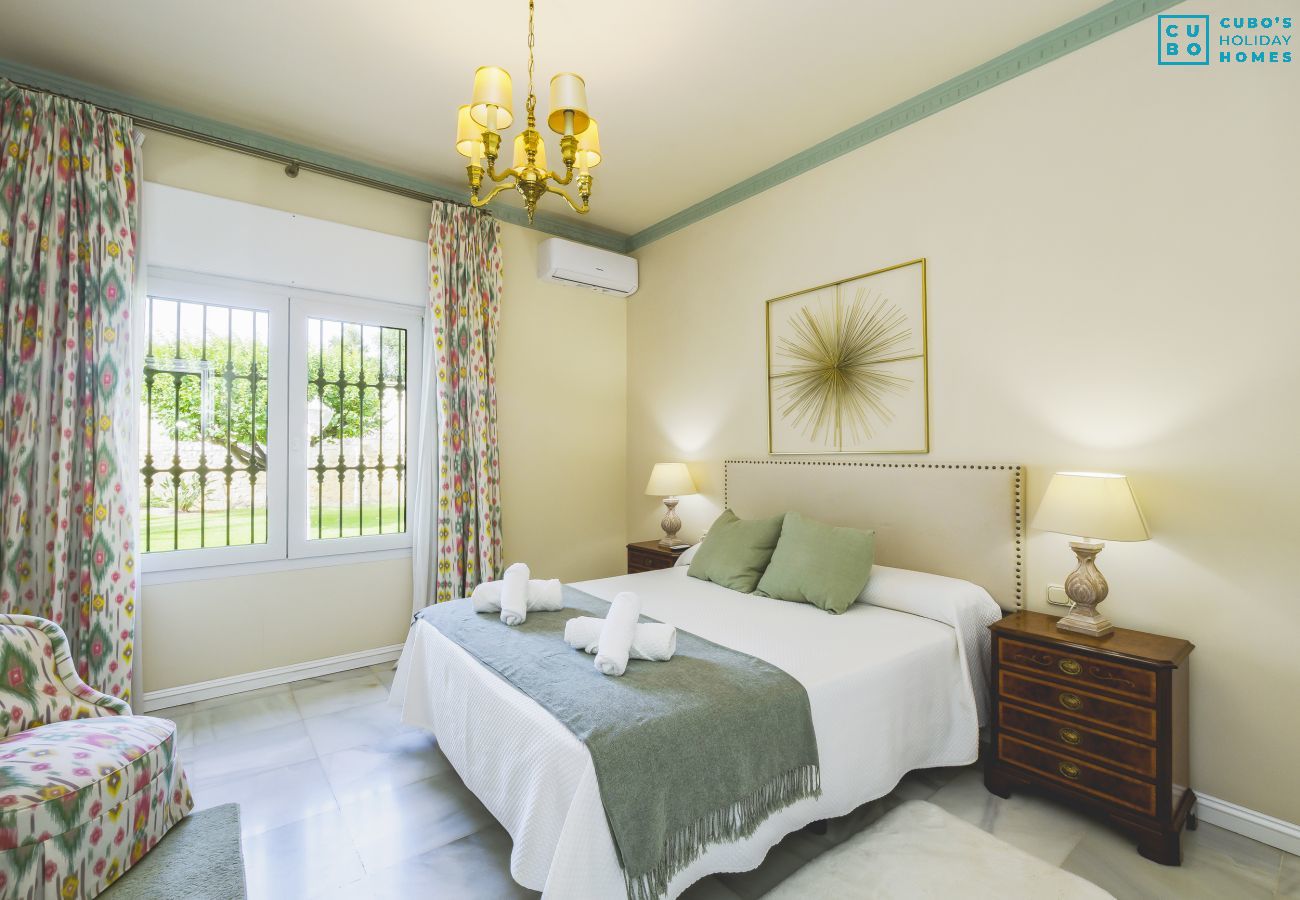 Villa in Torremolinos - Cubo's Villa Galemar Torremolinos Pool & Padel