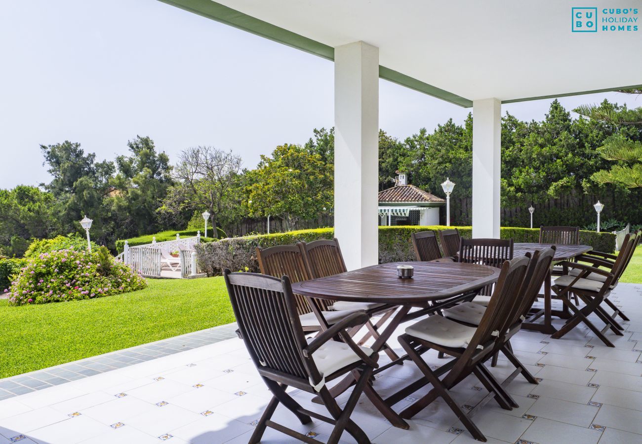 Villa in Torremolinos - Cubo's Villa Galemar Torremolinos Pool & Padel