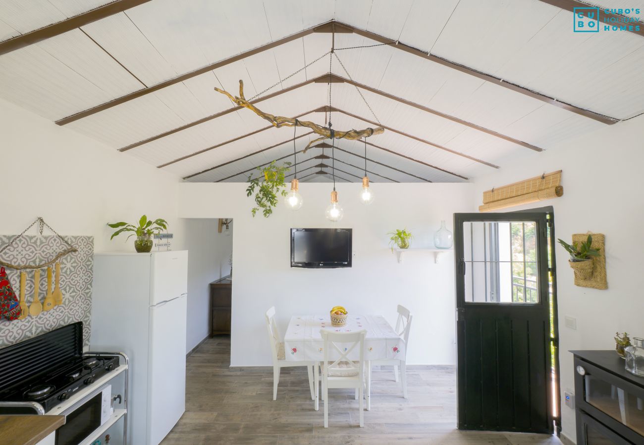 Cottage in Yunquera - Cubo's Casa Rural Jaramago