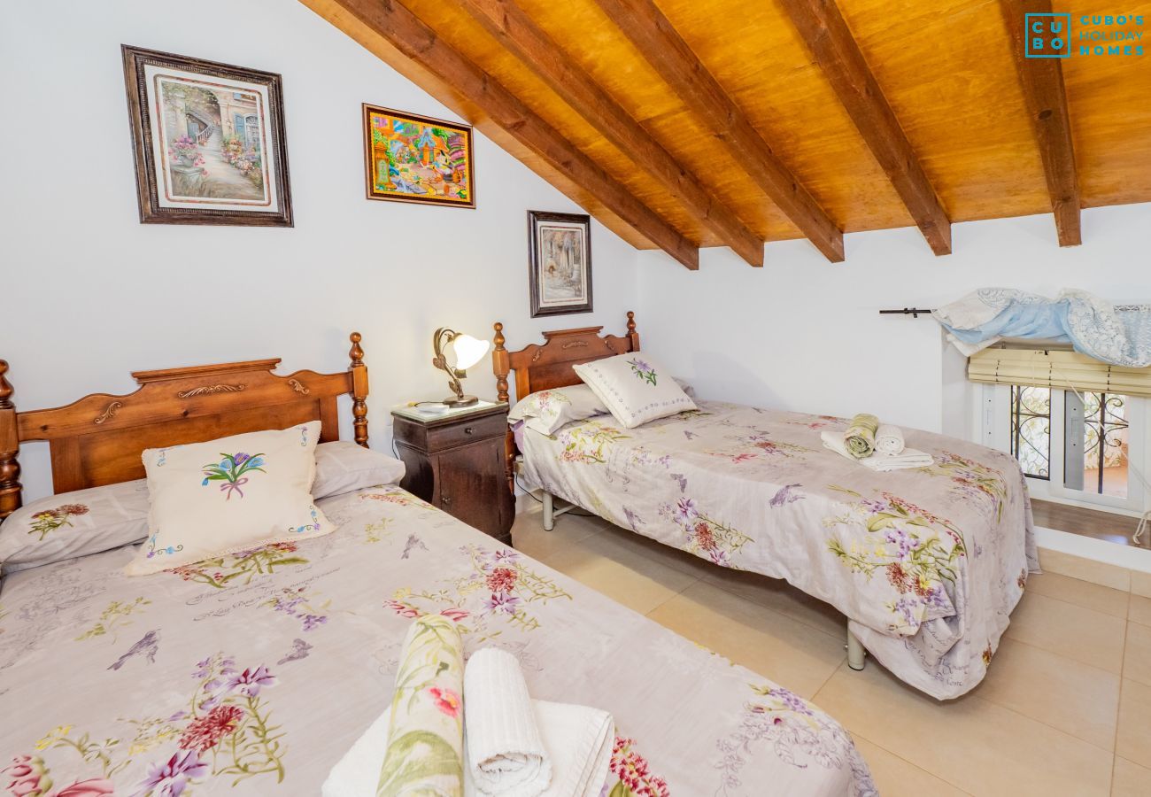Cottage in Alhaurin de la Torre - Cubo's Casa Rural Cortijillo las Barrancas
