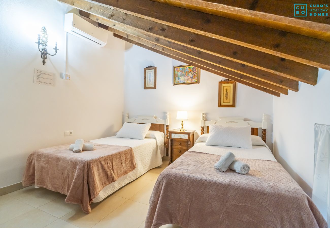 Cottage in Alhaurin de la Torre - Cubo's Casa Rural Cortijillo Las Barrancas