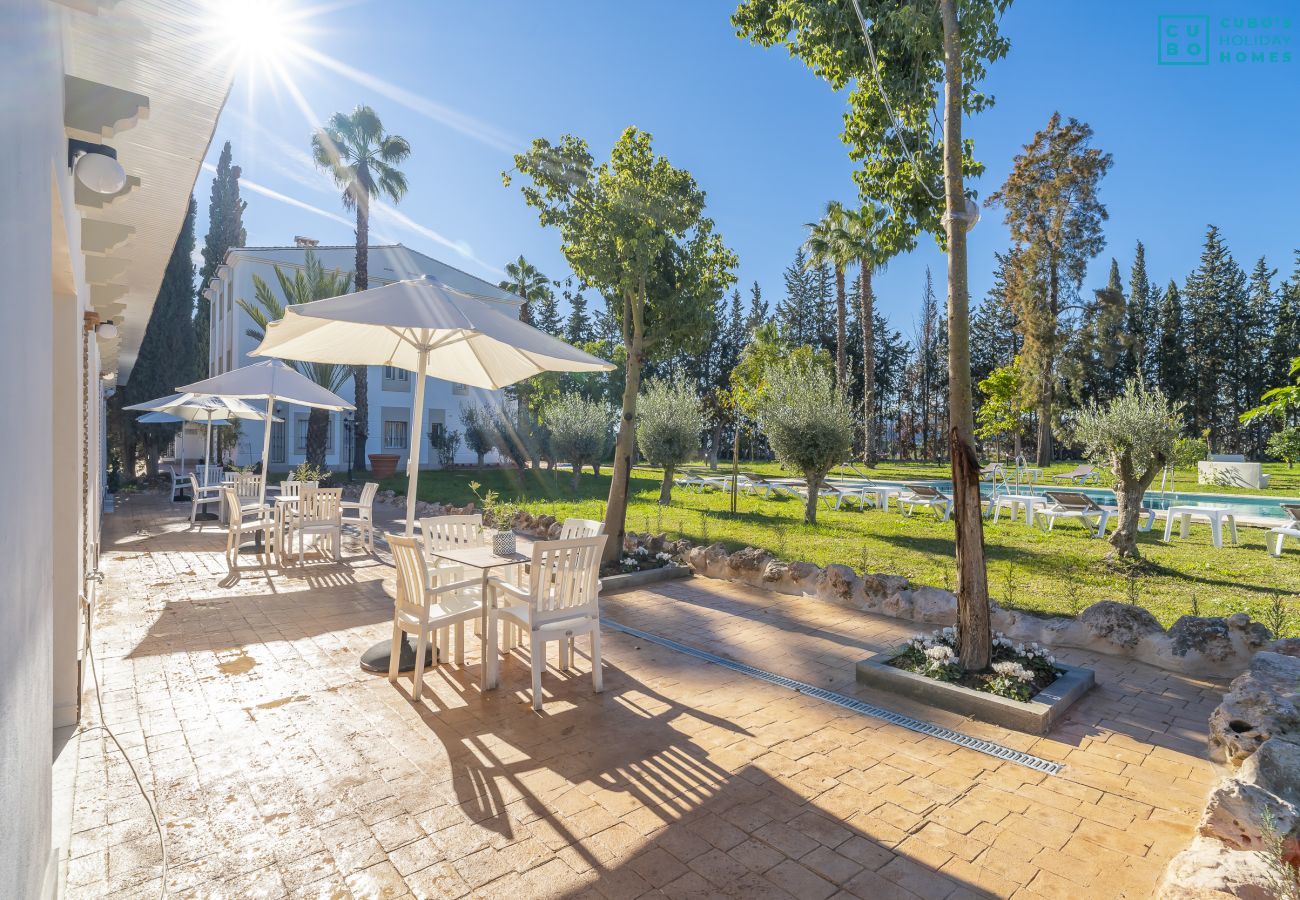 Rent by room in Alhaurín el Grande - Cubo's NAZ Country Stay | Dbl Terrace Bath Kit B&B