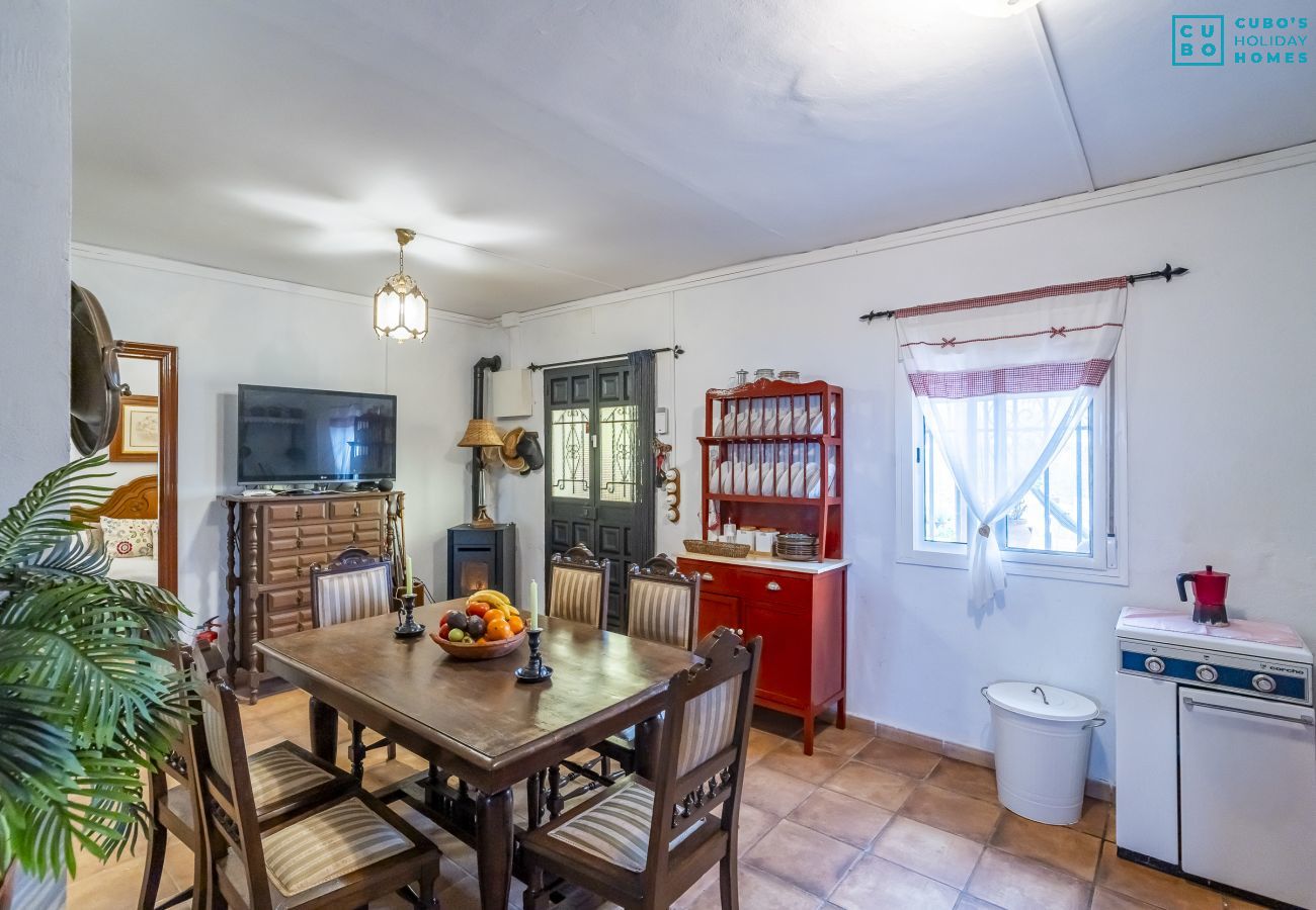 Cottage in Antequera - Cubo's Cortijo La Olivera