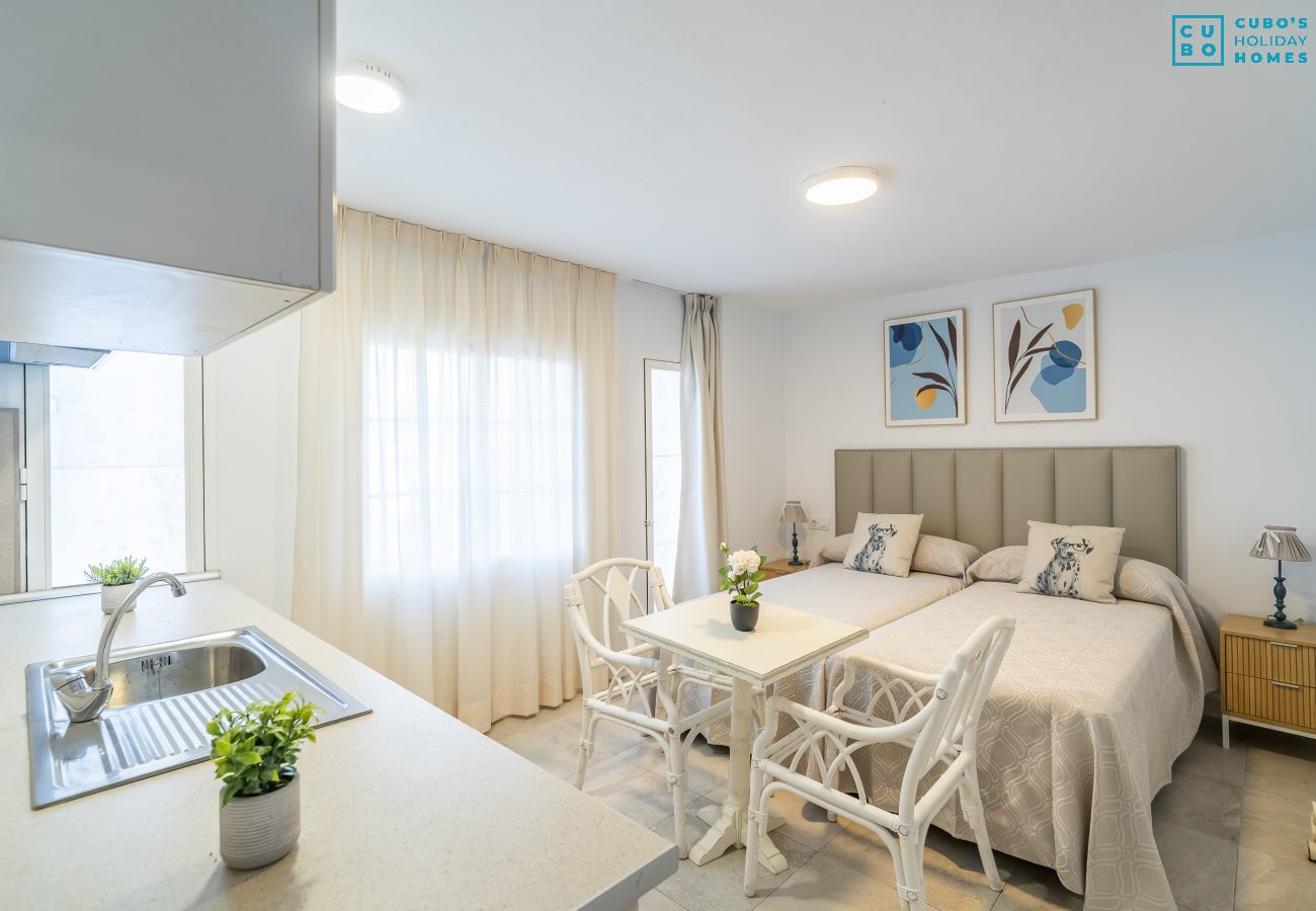 Cottage in Alhaurín el Grande - Cubo's NAZ Country Stay | Family Fun B&B