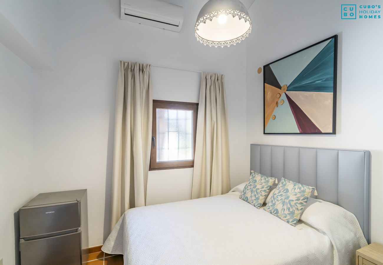 Cottage in Alhaurín el Grande - Cubo's NAZ Country Stay | Family Fun B&B