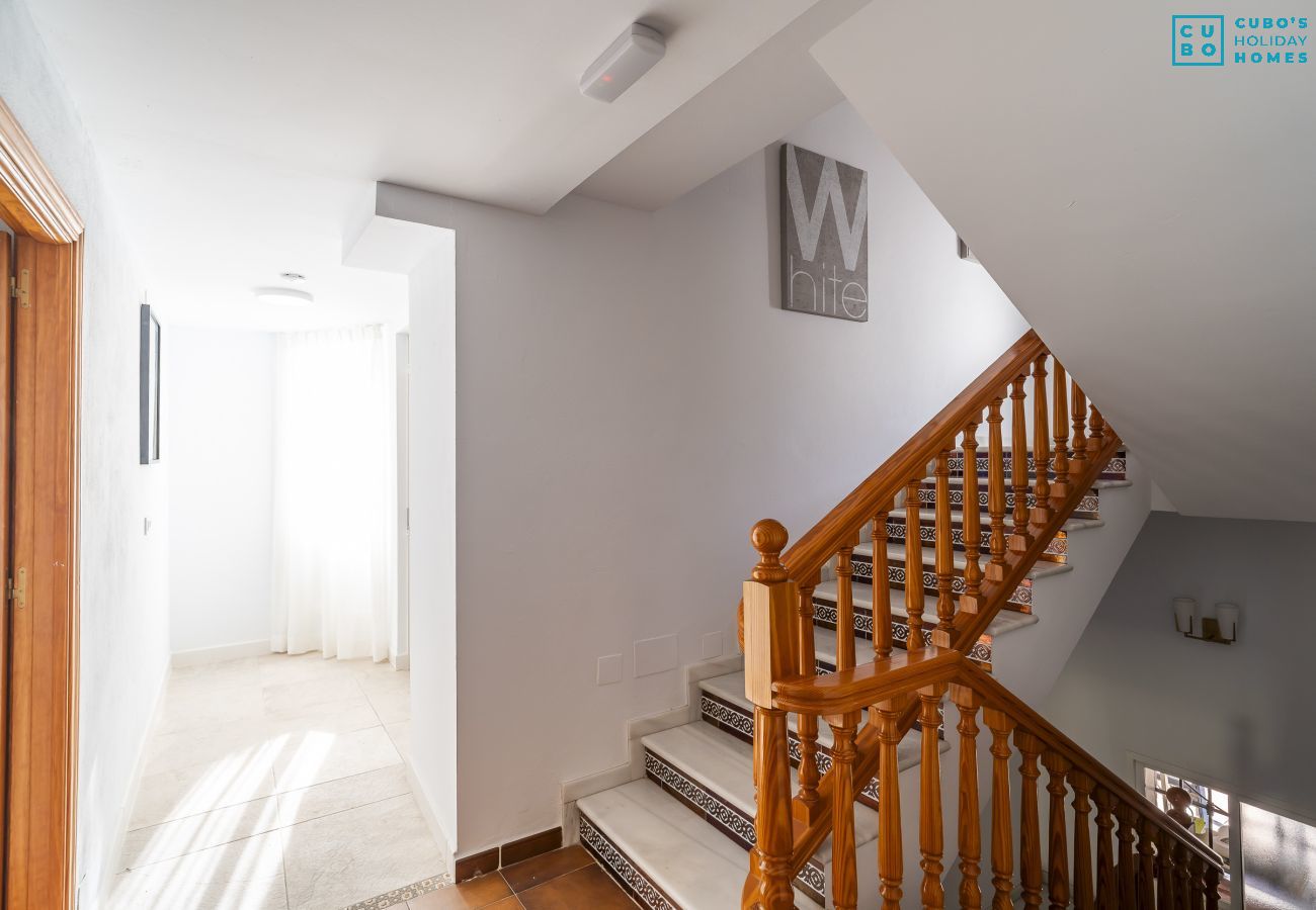 Cottage in Alhaurín el Grande - Cubo's NAZ Country Stay | Family Fun B&B