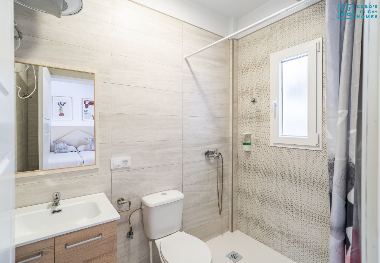 Cottage in Alhaurín el Grande - Cubo's NAZ Country Stay | Family Fun B&B