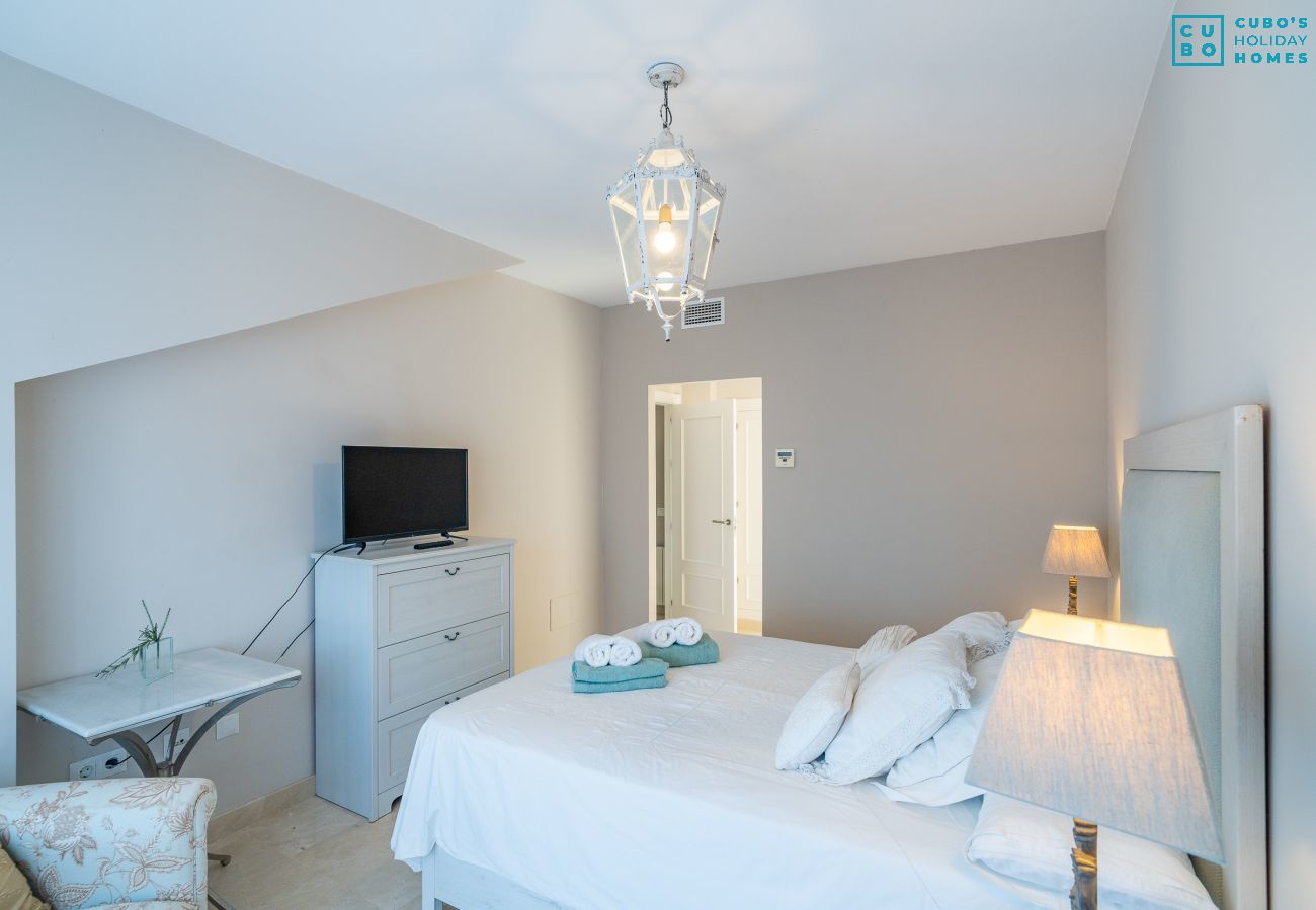 House in Coín - Cubo's Casa Los Nebrales & Private Pool