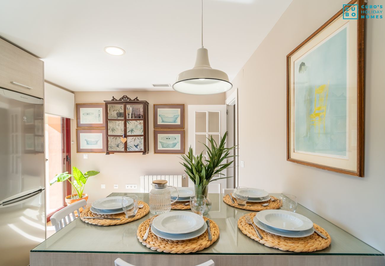 House in Coín - Cubo's Casa Los Nebrales & Private Pool