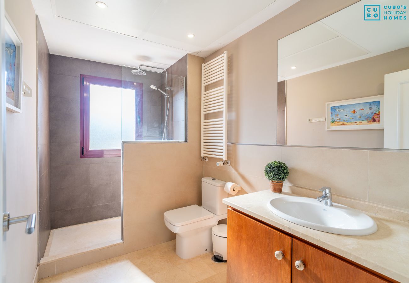 House in Coín - Cubo's Casa Los Nebrales & Private Pool