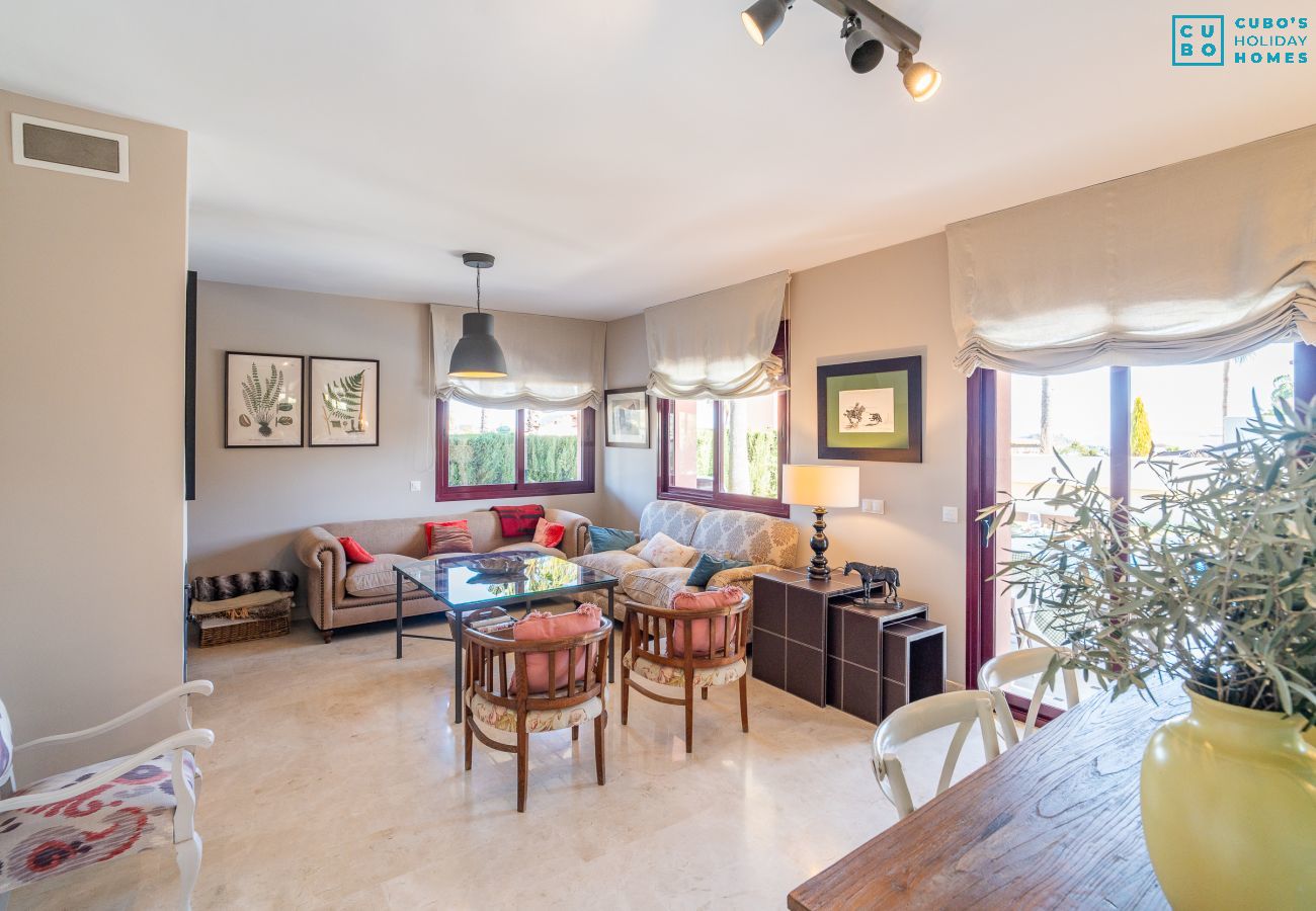 House in Coín - Cubo's Casa Los Nebrales & Private Pool