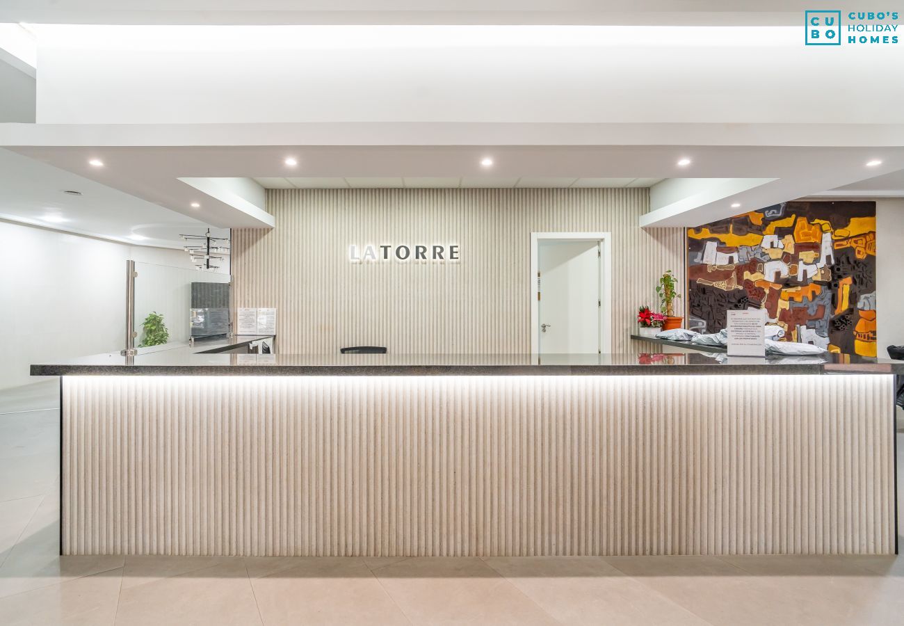 Studio in Torremolinos - Cubo's Estudio La Colina Seaview & Pool