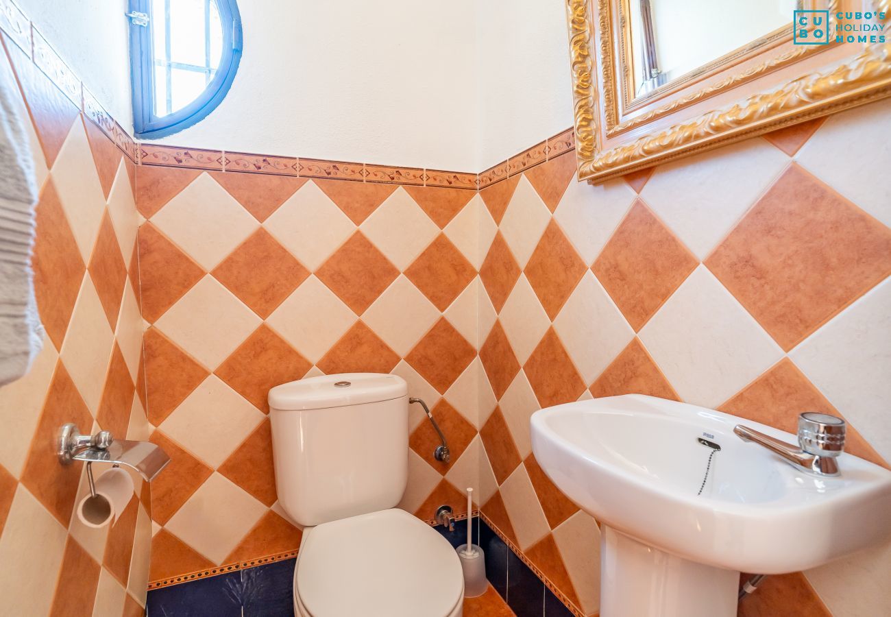 Cottage in Alozaina - Cubo's El Valentin Rural House & Saltwater Pool