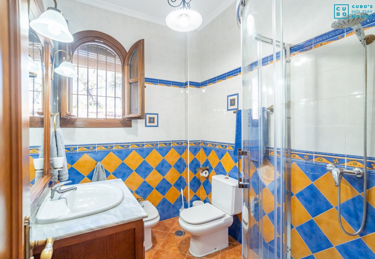 Cottage in Alozaina - Cubo's El Valentin Rural House & Saltwater Pool