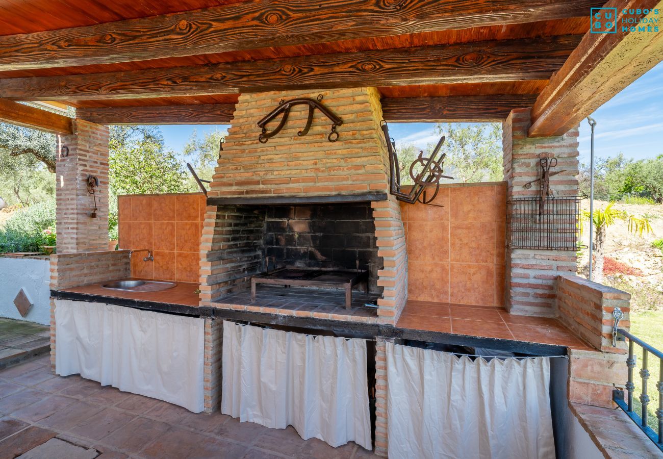 Cottage in Alozaina - Cubo's El Valentin Rural House & Saltwater Pool