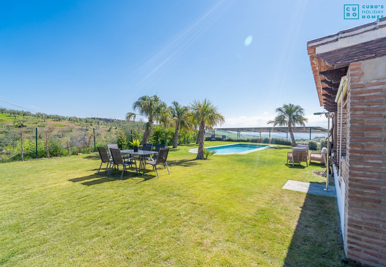 Cottage in Alozaina - Cubo's El Valentin Rural House & Saltwater Pool