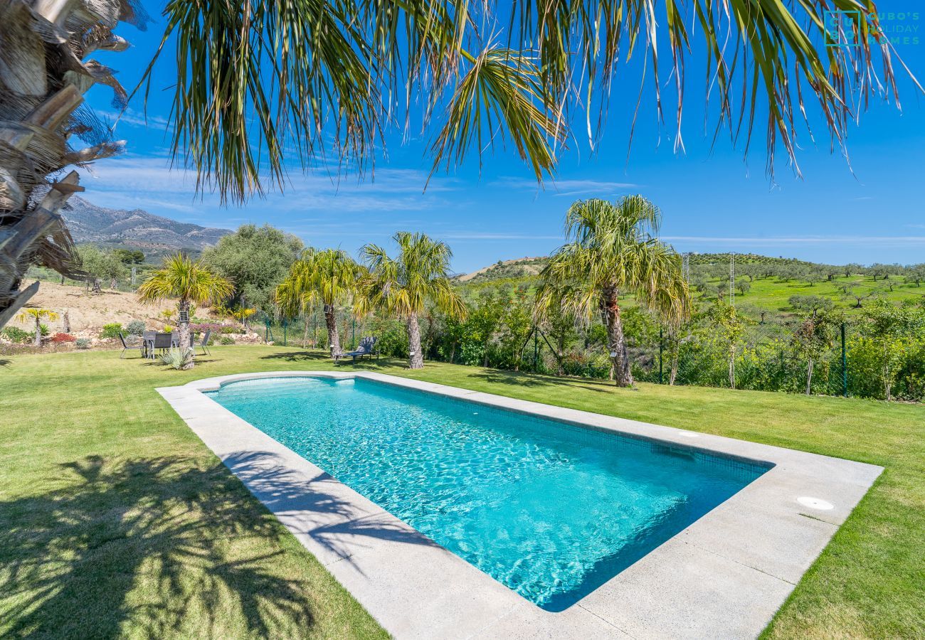 Cottage in Alozaina - Cubo's El Valentin Rural House & Saltwater Pool