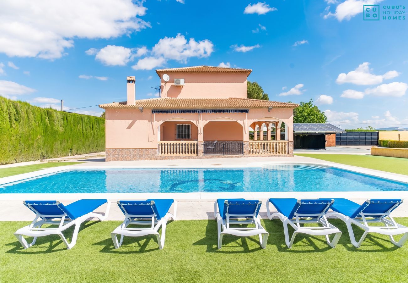 Rural house with pool in Antequera