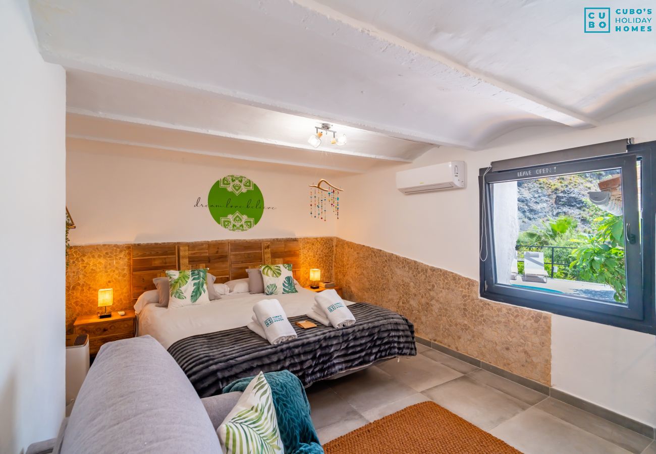 Cottage in Casarabonela - Cubo's Cortijo Pura Paz Retreat