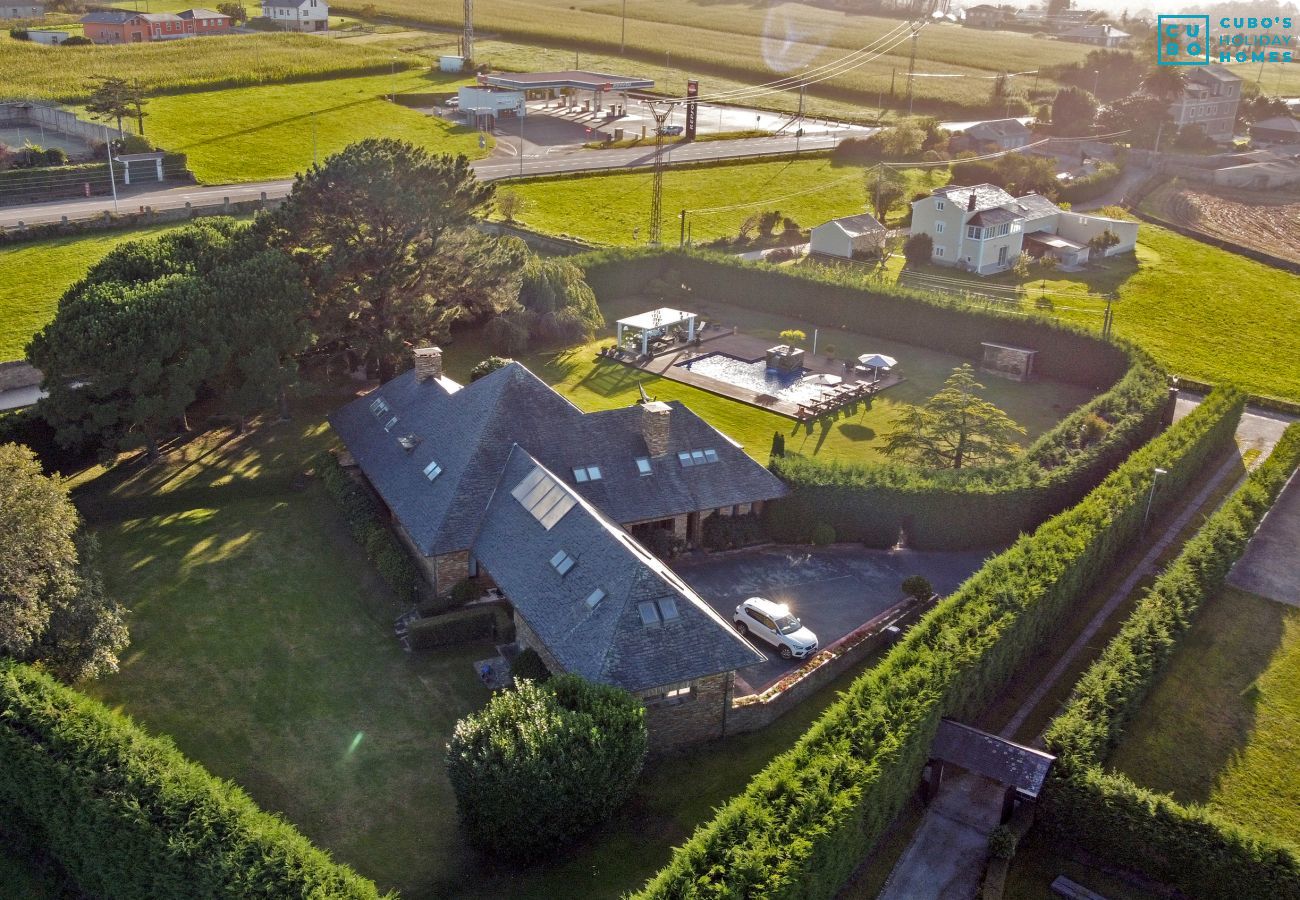 Villa in Coaña - Cubo's Casa Liso