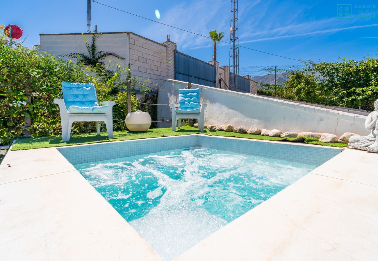 Cottage in Alhaurín el Grande - Cubo's Coco Rural House & Pool