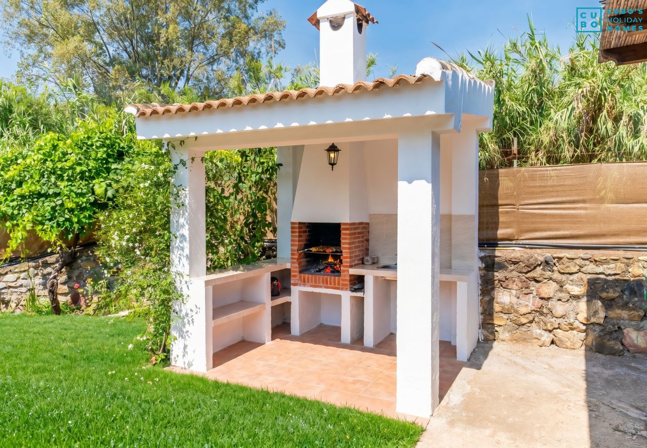 Cottage in Tolox - Cubo's Charming House Las Millanas