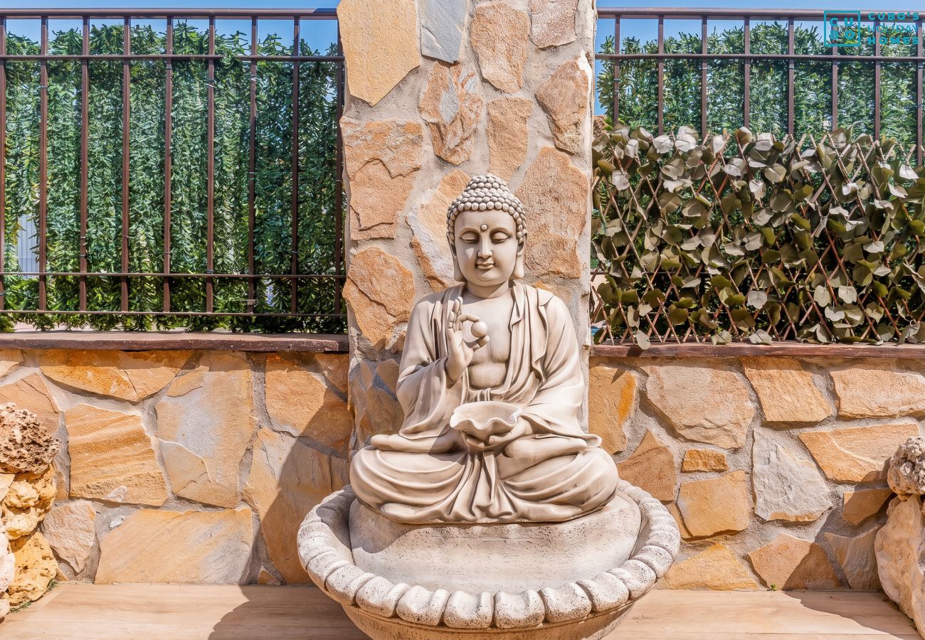 House in Pizarra - Cubo's Buddha Harmony House