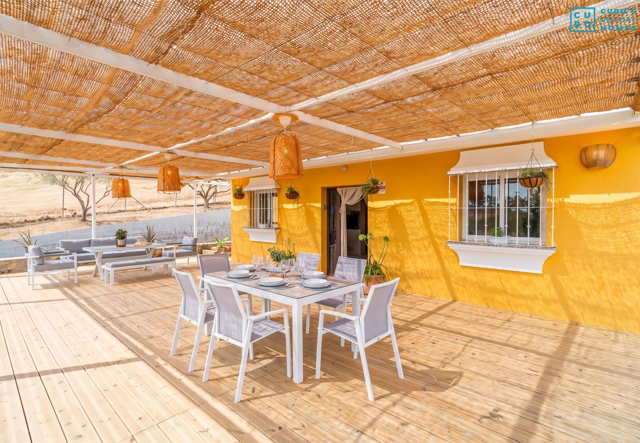 Cottage in Coín - Cubo's Casa Alaya & Oasis Pool