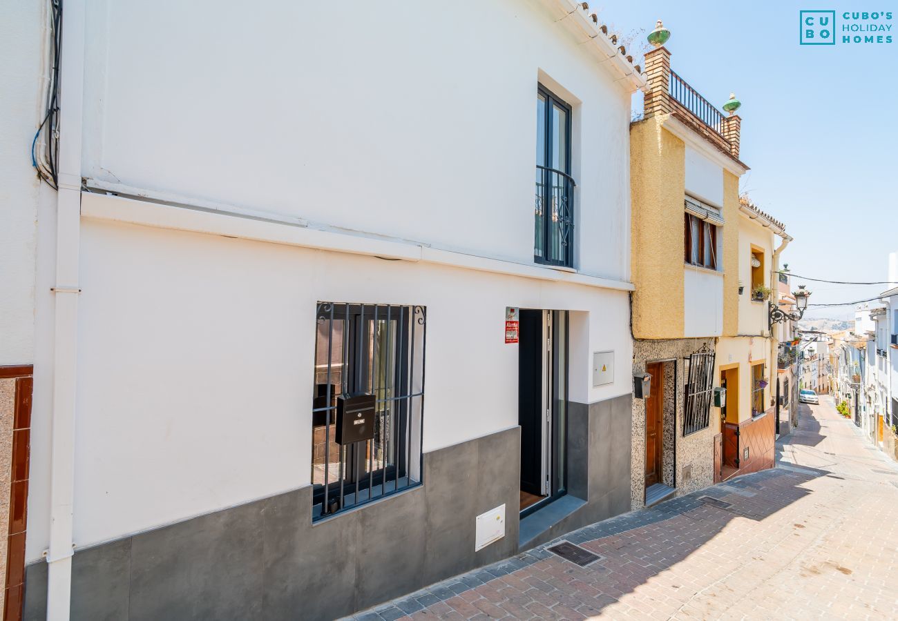 Apartment in Coín - Cubo's Coin Center Terrace House