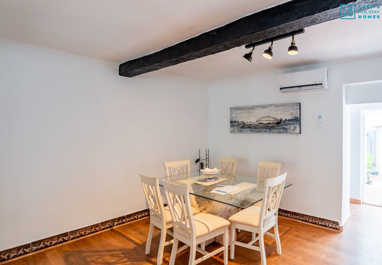 Apartment in Coín - Cubo's Coin Center Terrace House