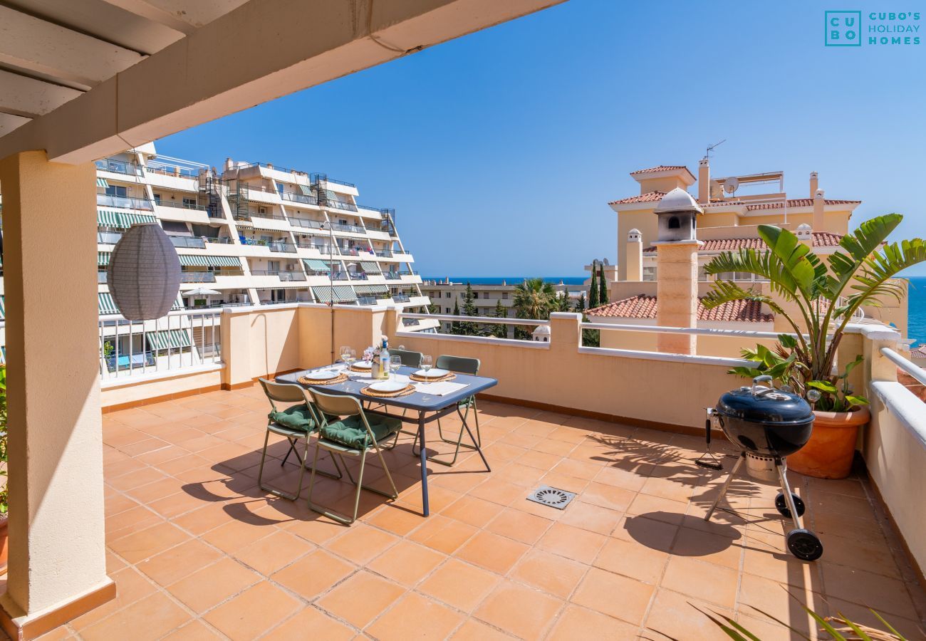 Apartment in Benalmádena - Cubo's Benalmadena Apartment Pool & Parking