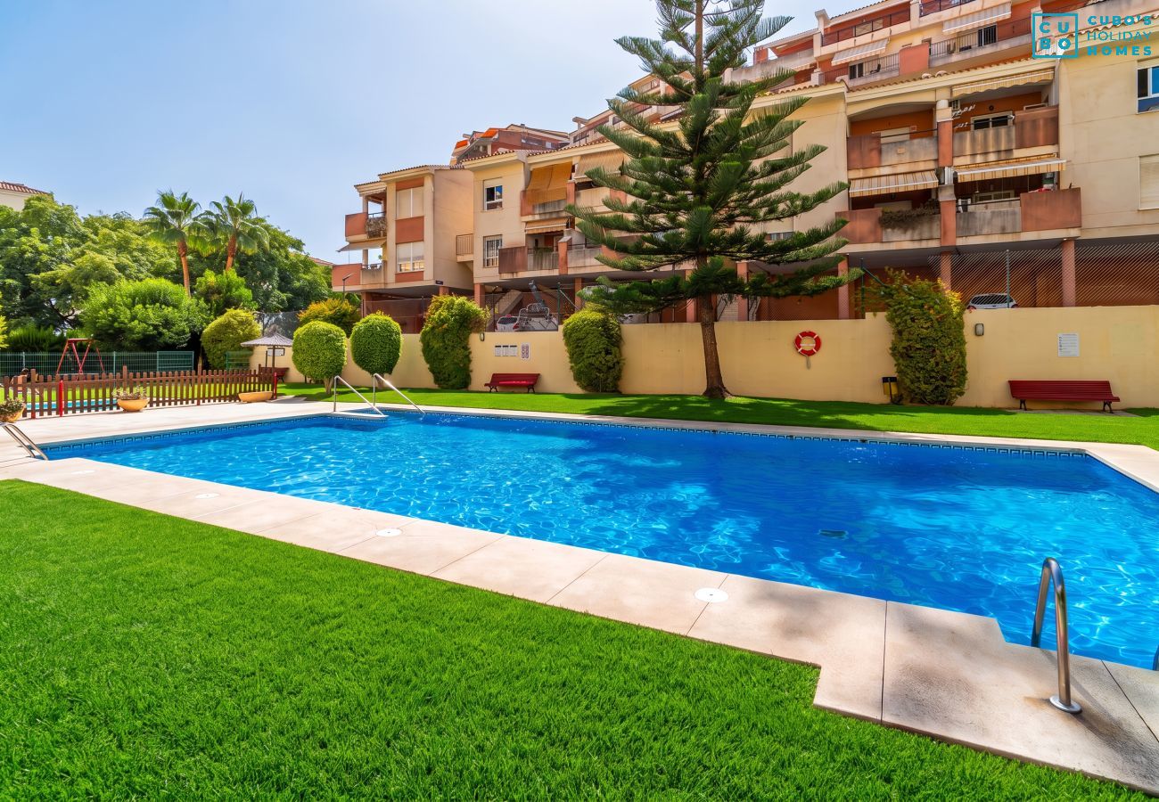 Apartment in Benalmádena - Cubo's Benalmadena Apartment Pool & Parking