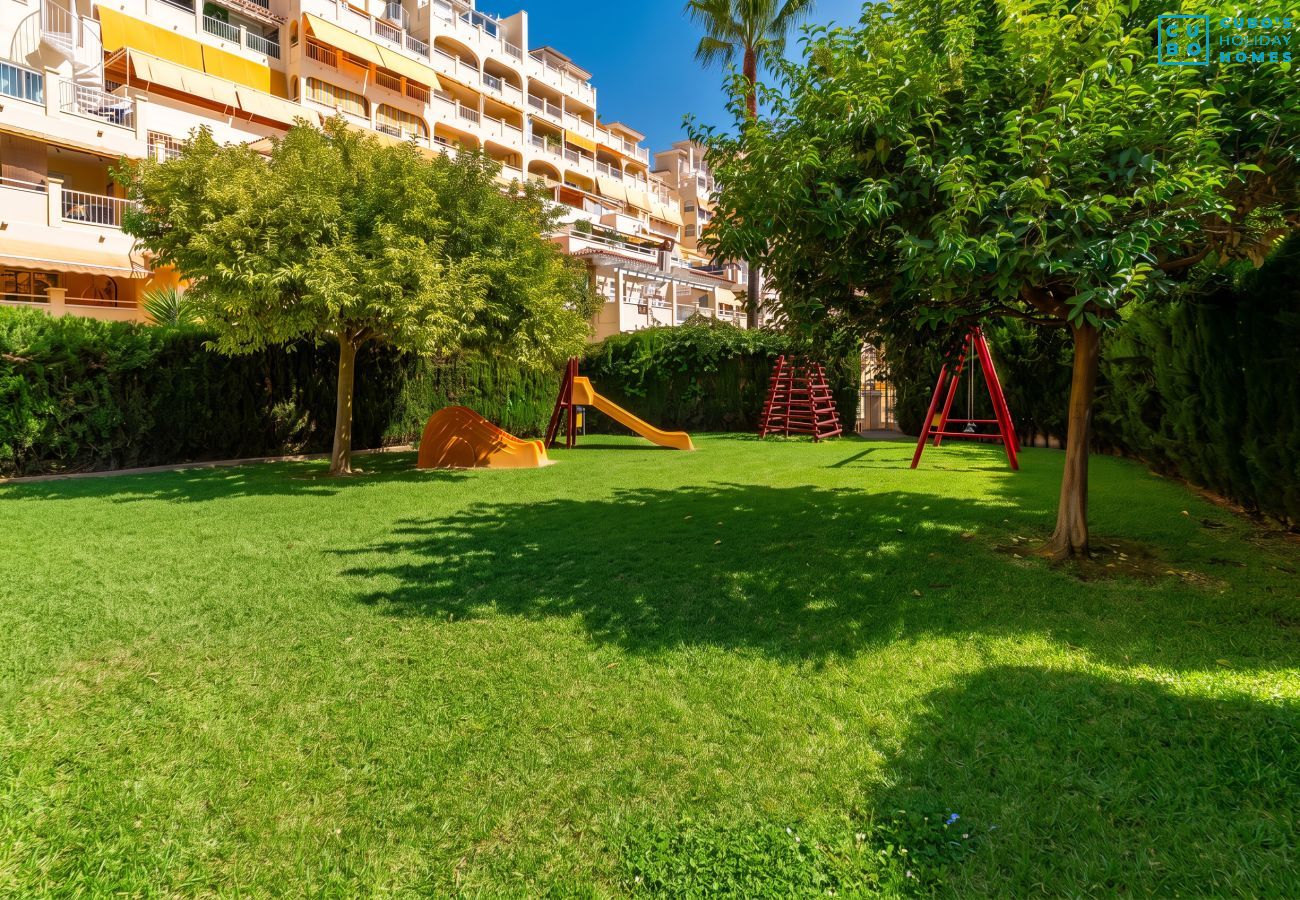 Apartment in Benalmádena - Cubo's Benalmadena Apartment Pool & Parking
