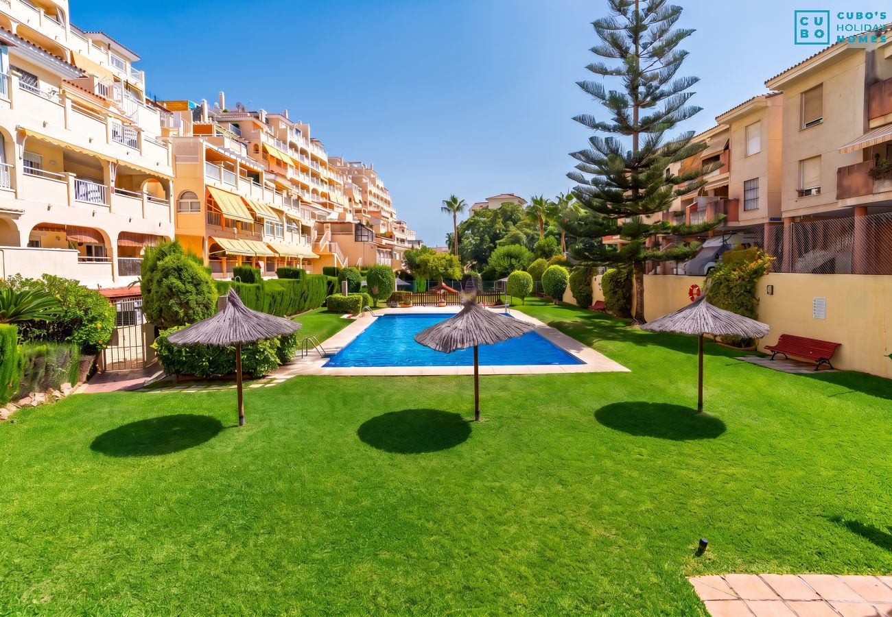 Apartment in Benalmádena - Cubo's Benalmadena Apartment Pool & Parking