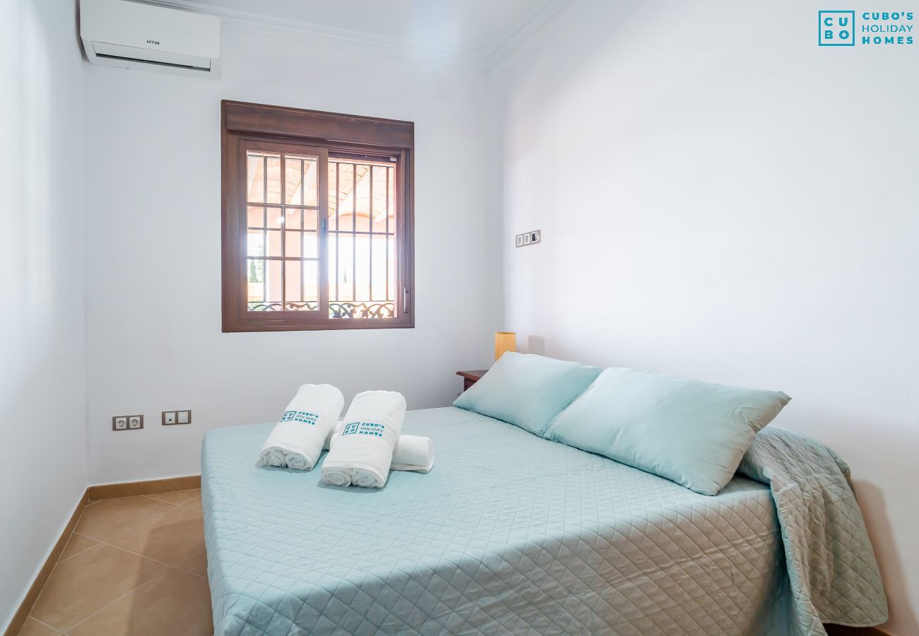 House in Málaga - Cubo's Casa San Francisco & Private Pool