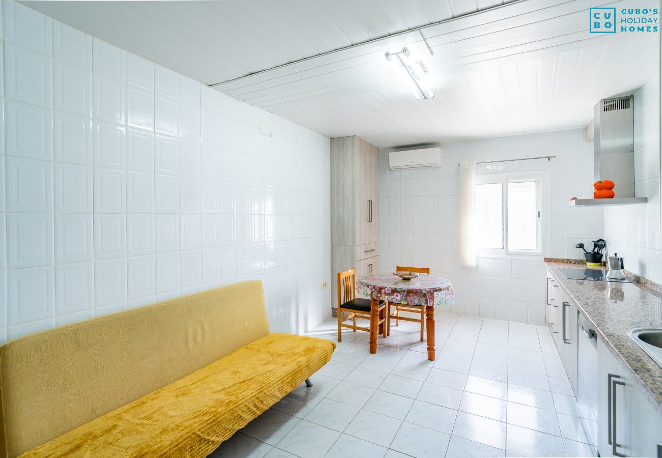 House in El Burgo - Cubo's El Postre House