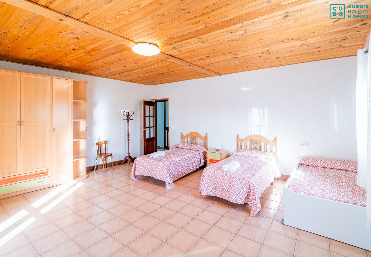 House in El Burgo - Cubo's El Postre House