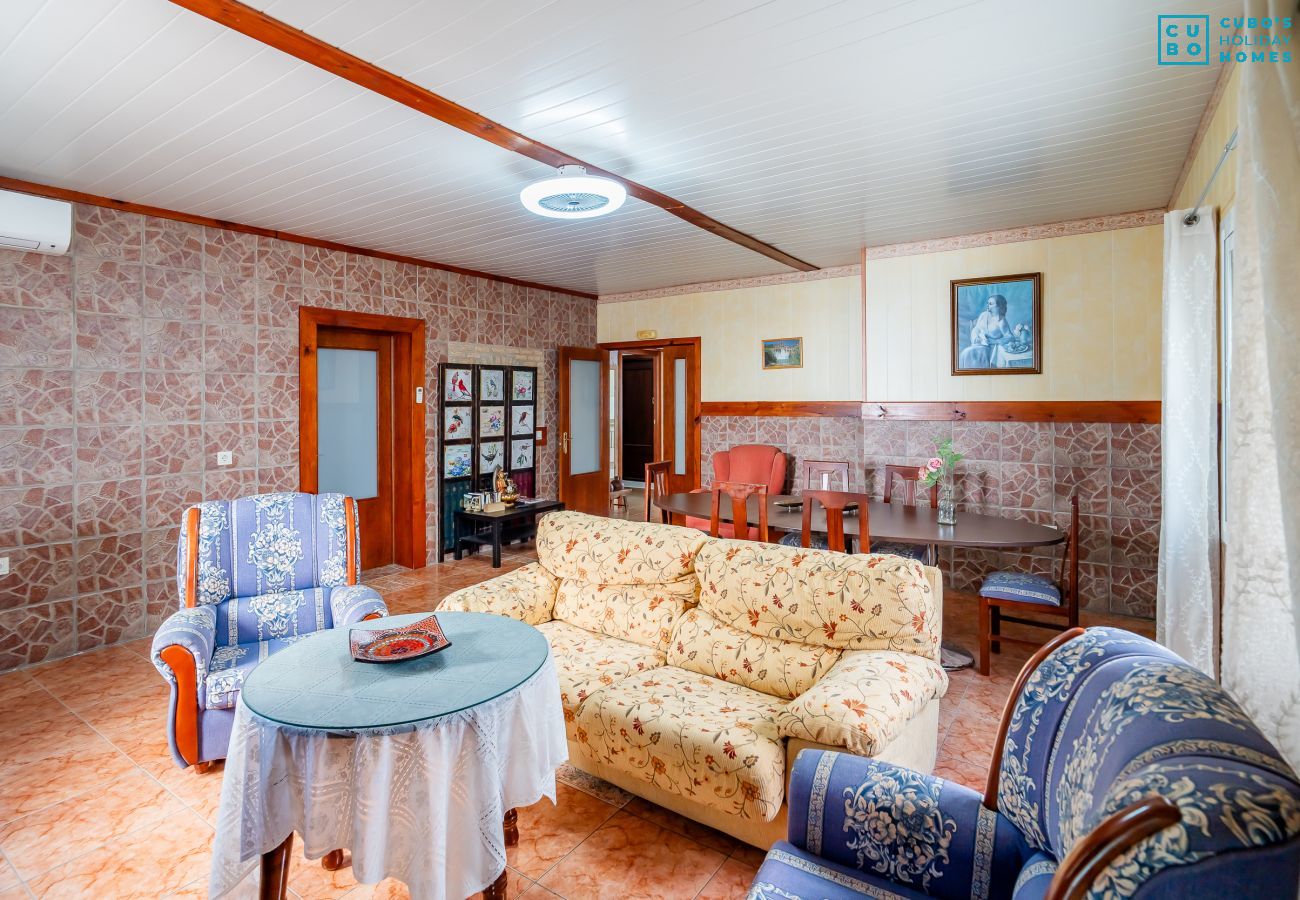 House in El Burgo - Cubo's El Postre House