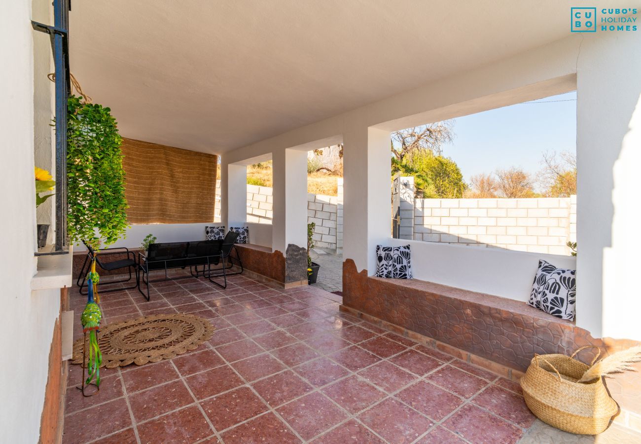 Cottage in Guaro - Cubo's Casa El Americano