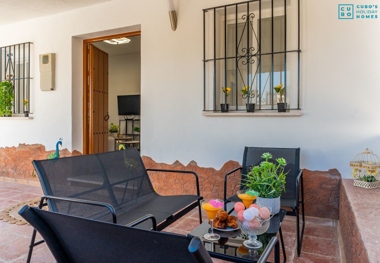 Cottage in Guaro - Cubo's Casa El Americano
