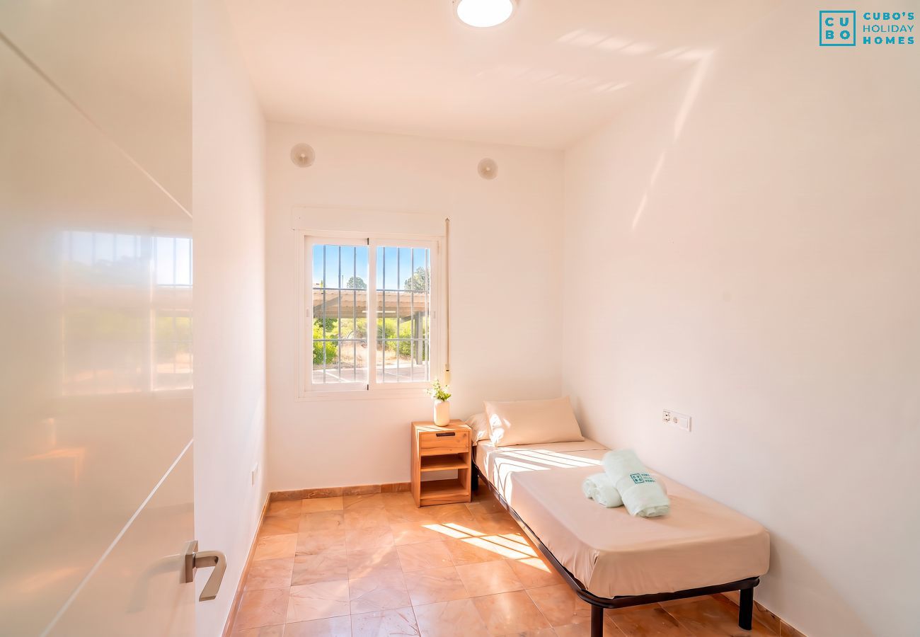 Cottage in Cártama - Cubo's Serena del Sol House