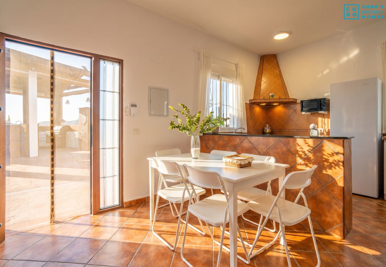 Cottage in Almogía - Cubo's Casa Vistas Almogia